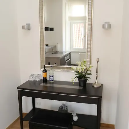 Greve Apartment *